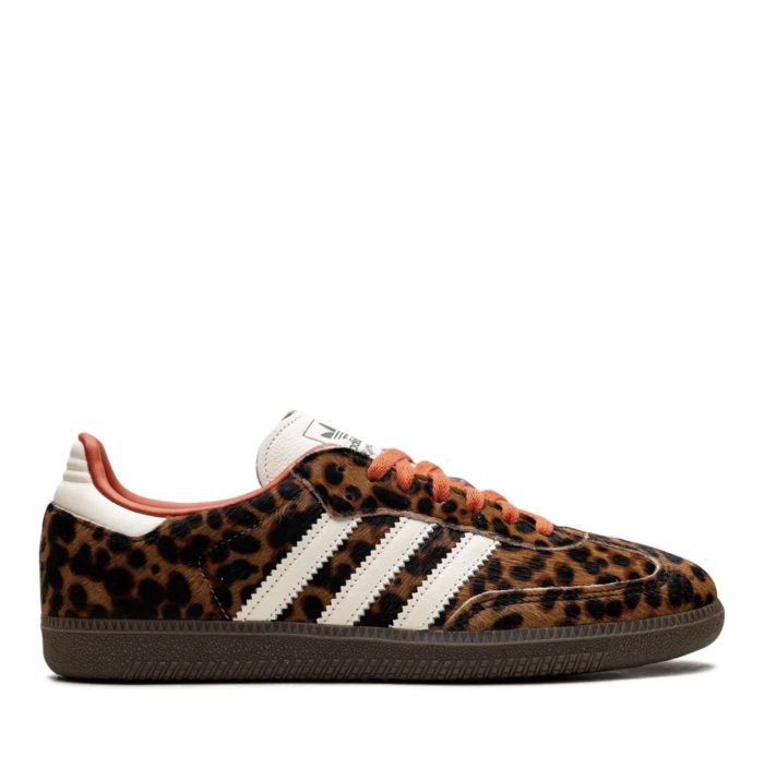 adidas
Samba OG "Core Black/Preloved Red/Cream White" sneakers